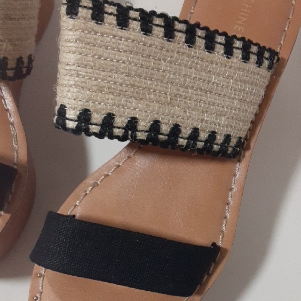 Chinese Laundry Black and Tan Wedges - Picture 11 of 11
